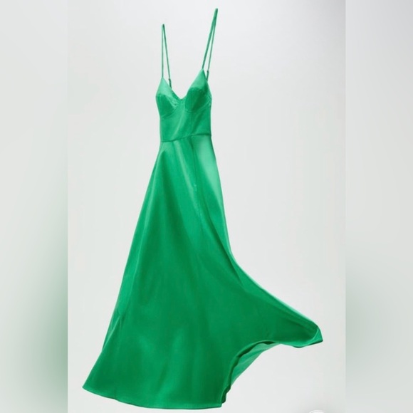 Zara - Vibrant Green Maxi Poplin Dress with Structured Corset Top and Pockets - Picture 8 of 15